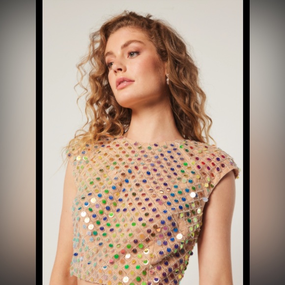 Elliatt Bemuse Top - Picture 2 of 11